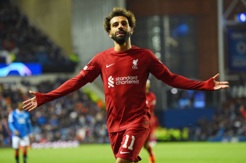 Liverpool nên bán Salah?